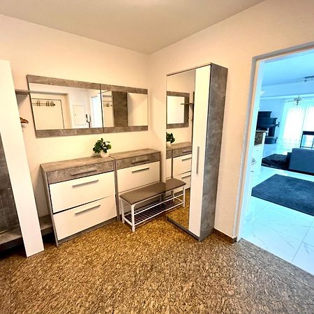 Luxurioeses Apartment Mit Pool Viena Exterior foto